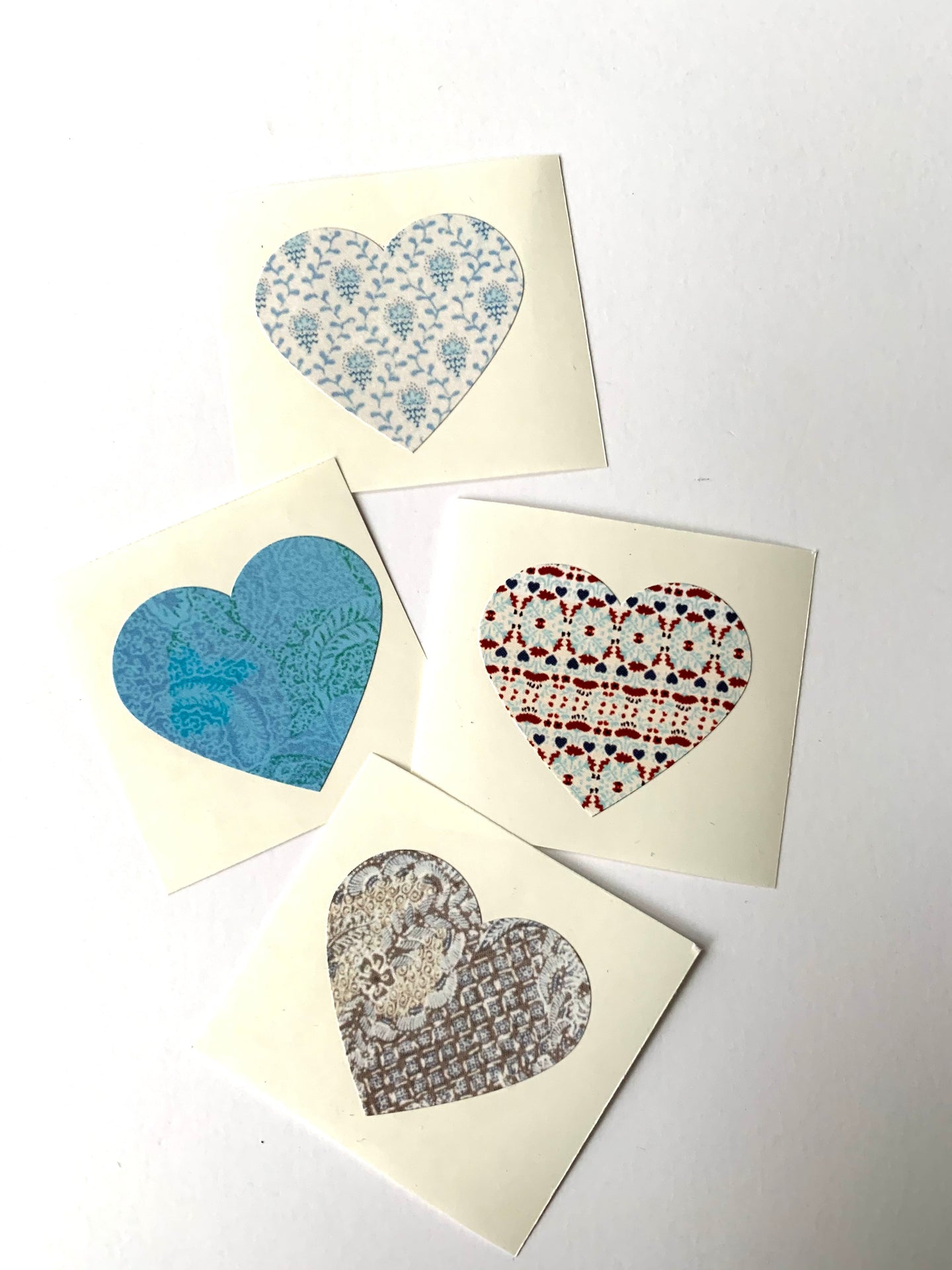 LIGHT BLUE Patterns (4) heart-shaped stickers